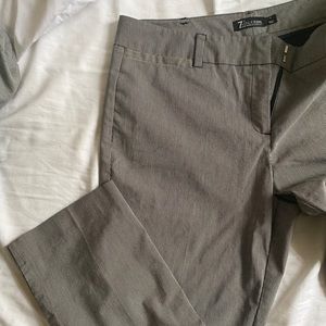 NY&Co cropped capri pants